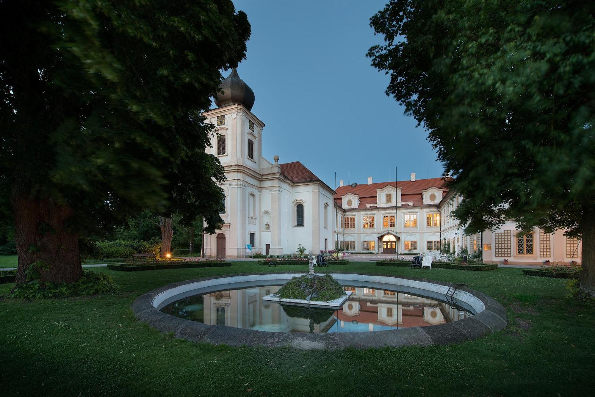 Chateau Loucen Garden Retreat Extérieur photo